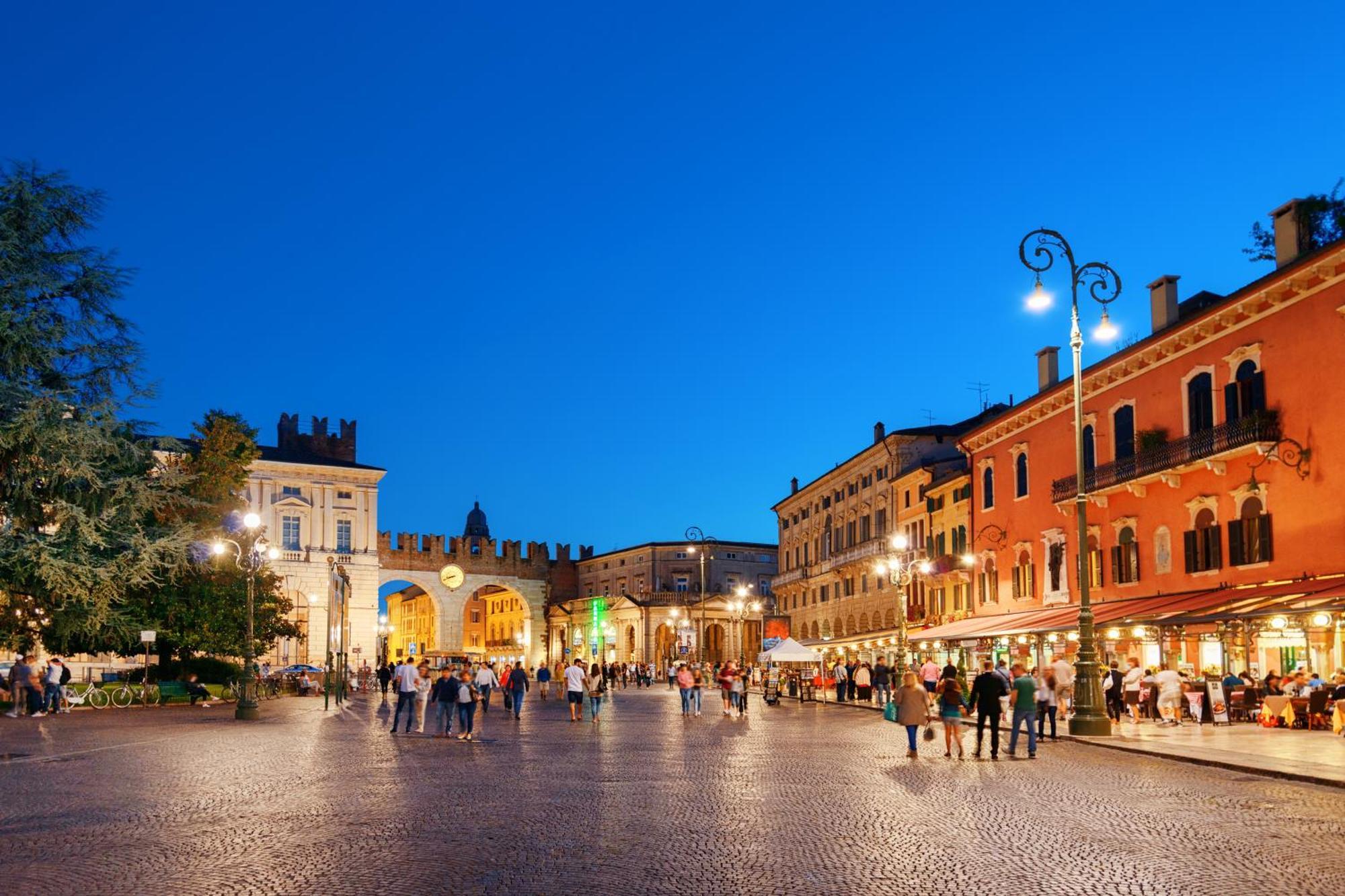 Appartamento Verona For You - Happy Rentals エクステリア 写真